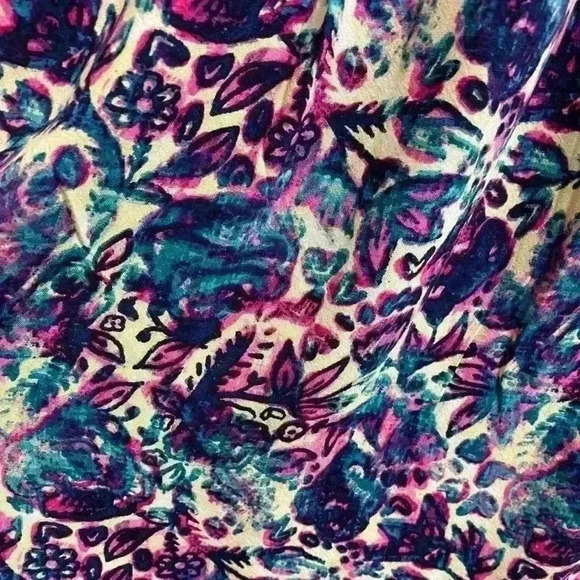 Intro Multicolored Floral Bright Blouse with Half Button Feature Size Large - Picture 8 of 8